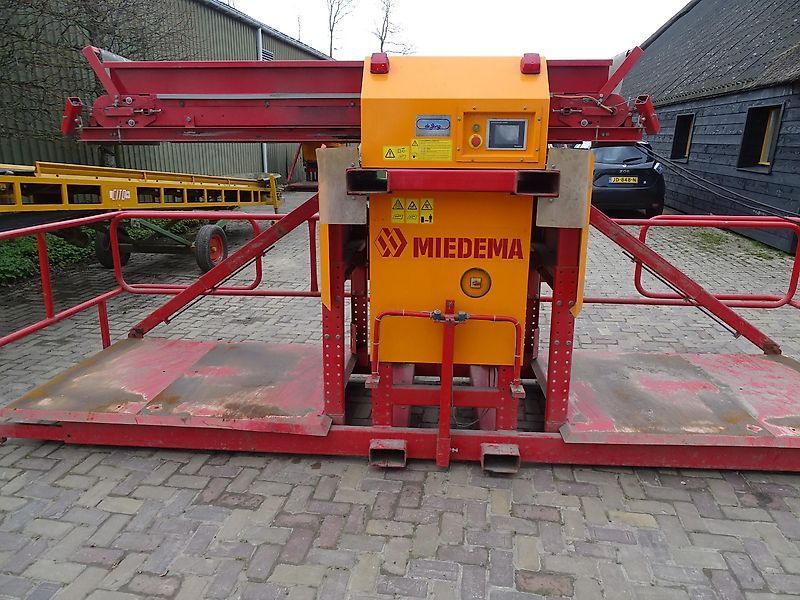 Miedema kistenvuller akv 41 Potato equipment €9,000