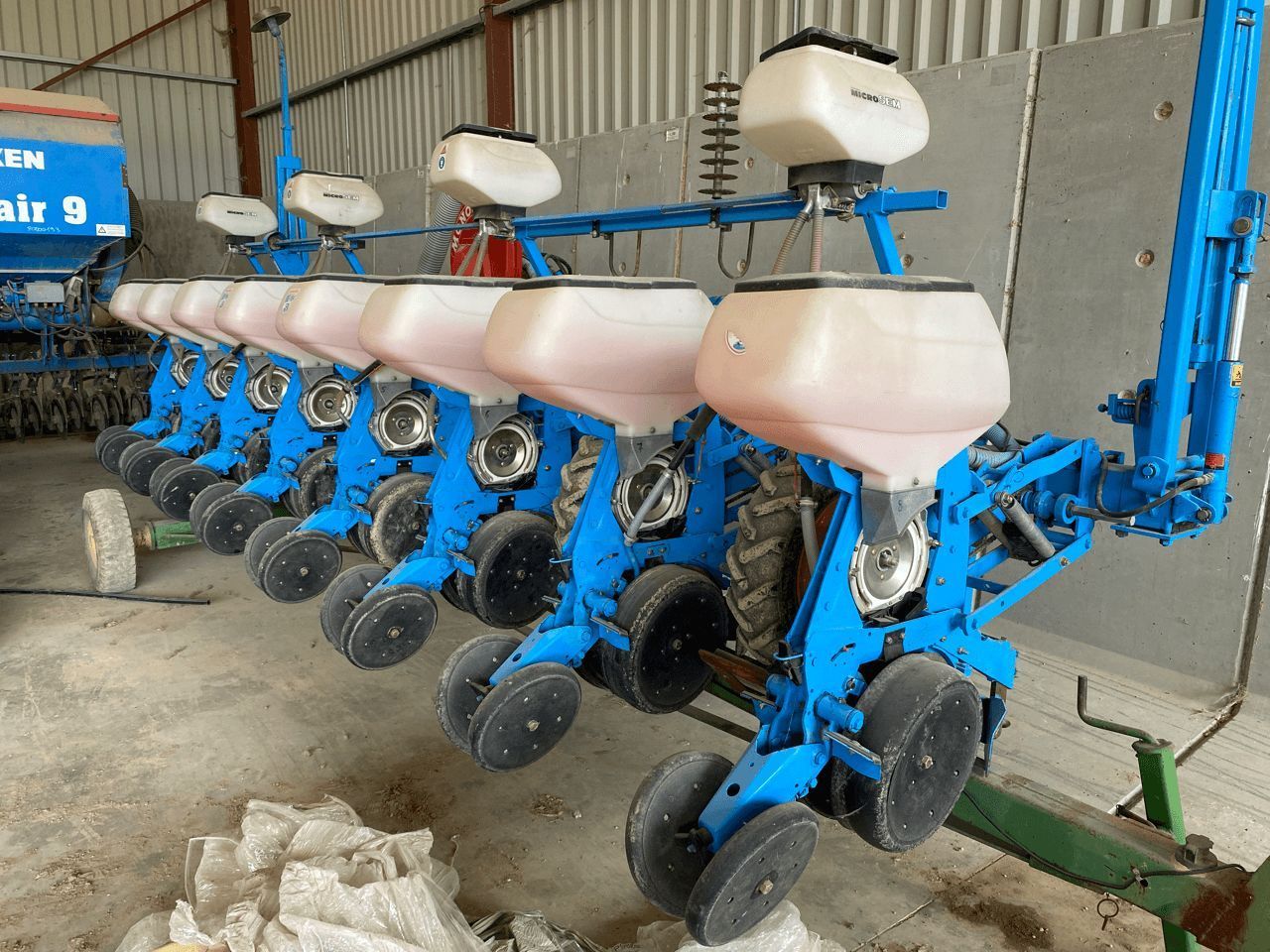 E-FARM: Monosem ng+ 3 - Taladro de precisión - id WQN5I3J - 13.000 € - Año: 2008 - Francia