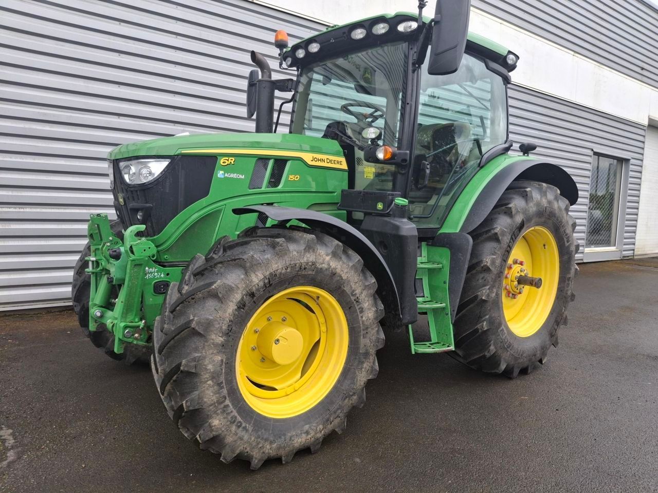 E-FARM: John Deere 6R 150 - Trattore - id RHKUK7L - 124.000 € - Anno di costruzione: 2023 - Ore: 800,Potenza del motore: 150,Francia