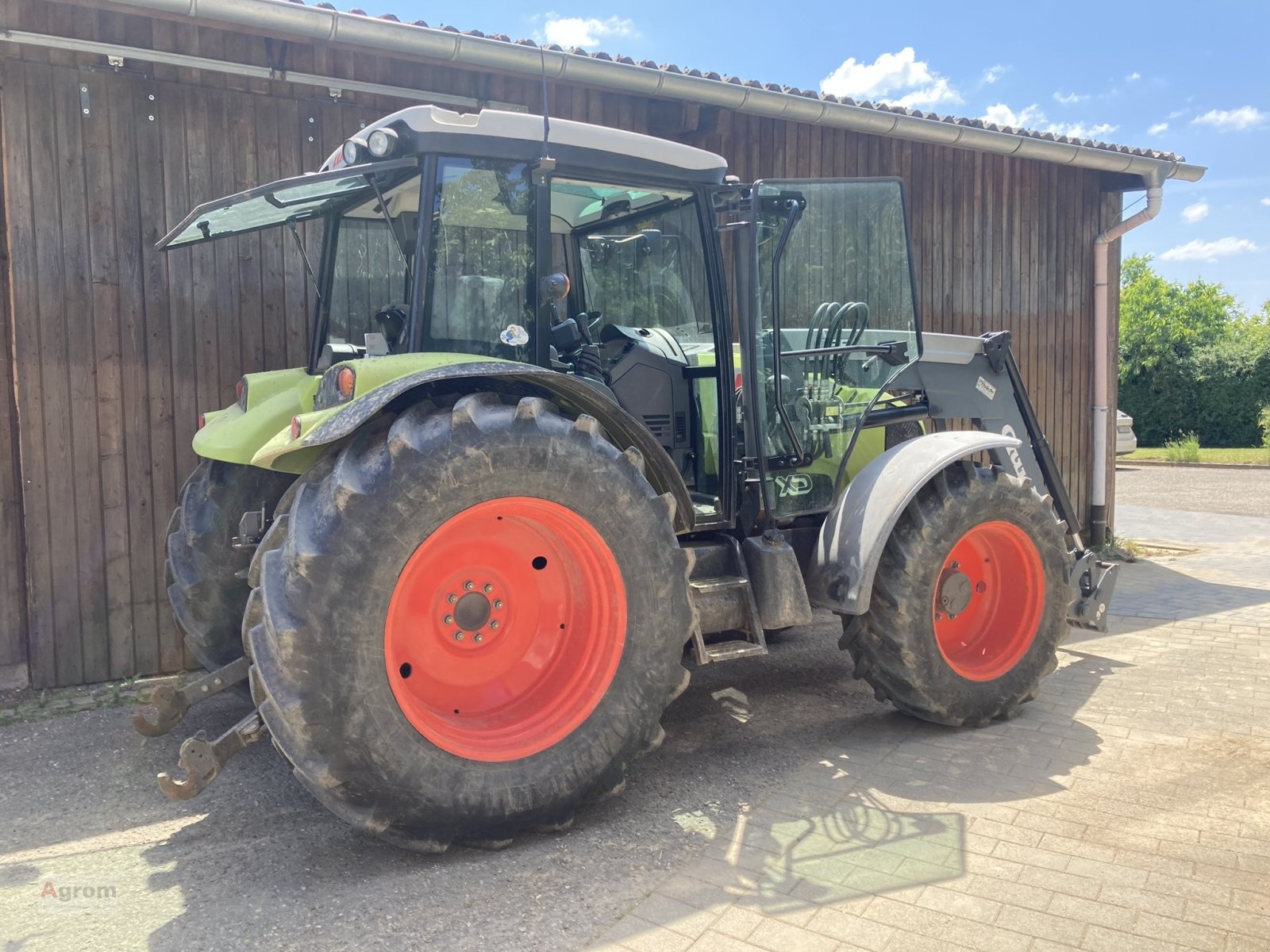Claas axos 340 tractor €48,500