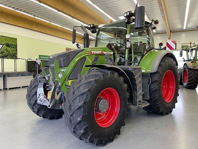 Fendt 720 Vario Profi+ Tractor €150,840