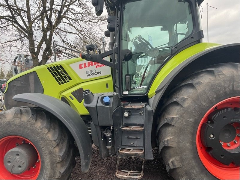 Claas Axion 830 CMATIC CEBIS tractor €55,000