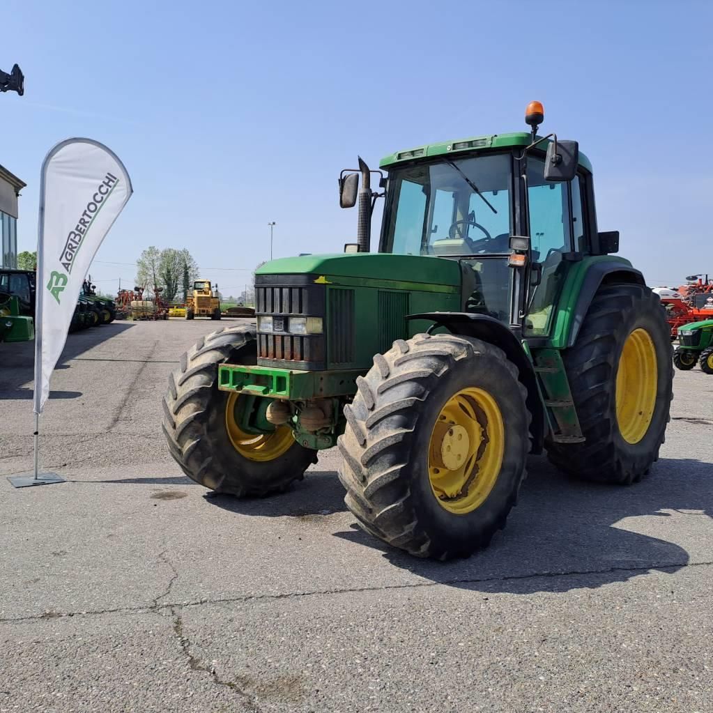 E-FARM: John Deere 6910 - Traktor - id G8M6ZFC - 27 000 EUR - Gyártási év: 2001 - Üzemóra (motor): 16 306,Motor teljesítménye (LE): 140,Olaszország