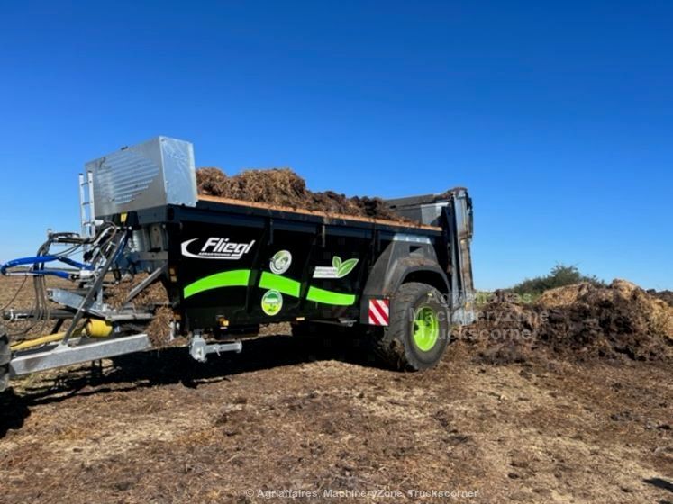 Fliegl ADS 160 Manure and compost spreader €55,000
