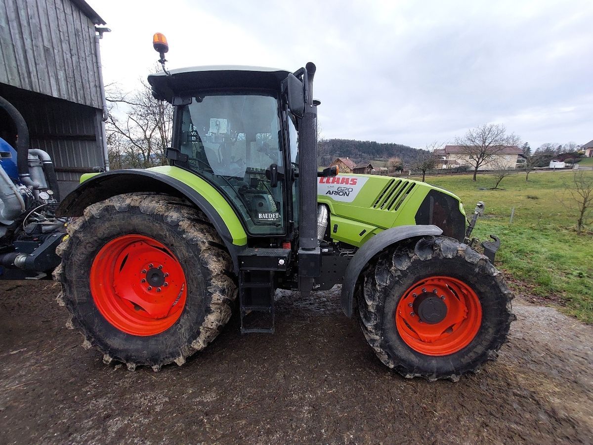 Claas Arion 620 Tractor €42,200
