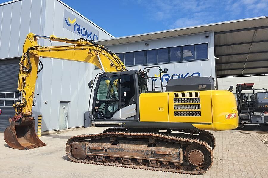 E-FARM: Hitachi zx 300 lcn-6 - Crawler excavator - id TINFRQB