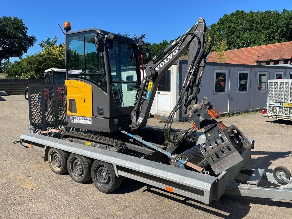 VOLVO ec18e minigraver bj 2023 sloop / sorteer functie Mini excavator €25,950