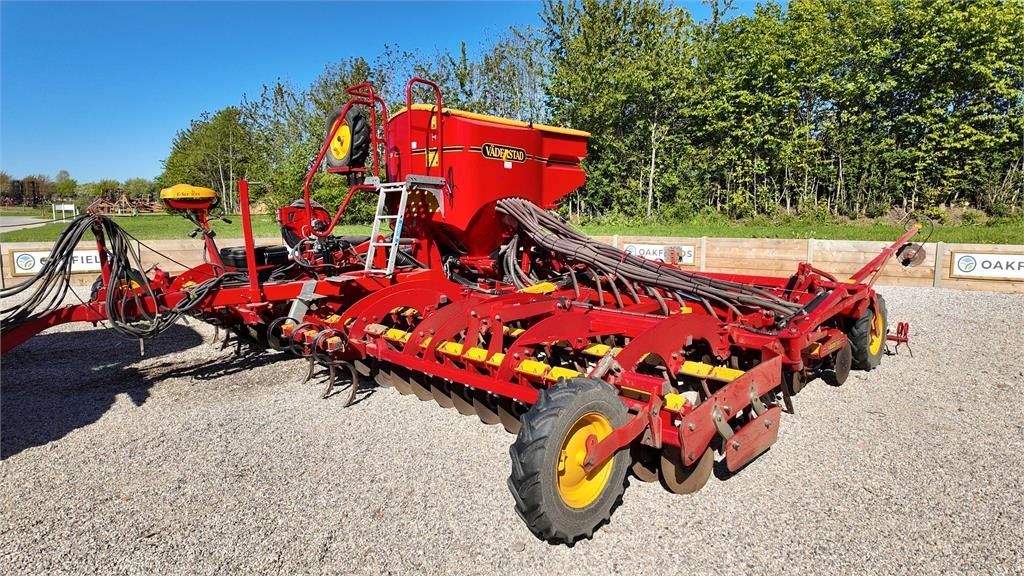 VÄDERSTAD rapid rda 800s 8m seed drill Drill €39,968