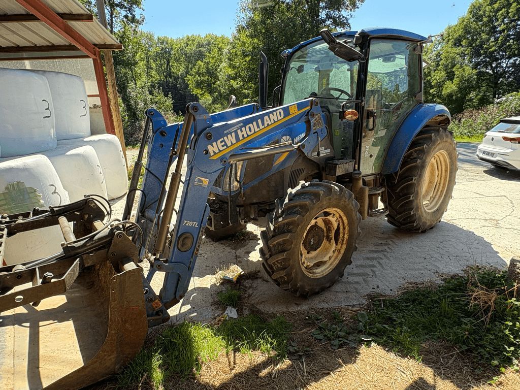 New Holland T4.75 Tractor €32,000