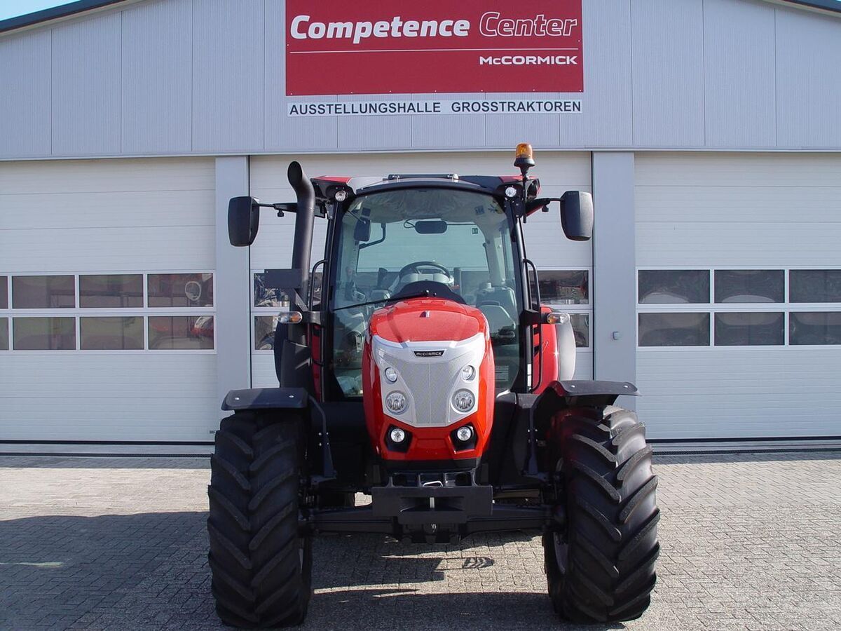 E-FARM: McCormick x6.413 - Tractor - id KLHT1XD - Year of construction: 2025 - Engine hours: 1,Engine power (HP): 135,Germany