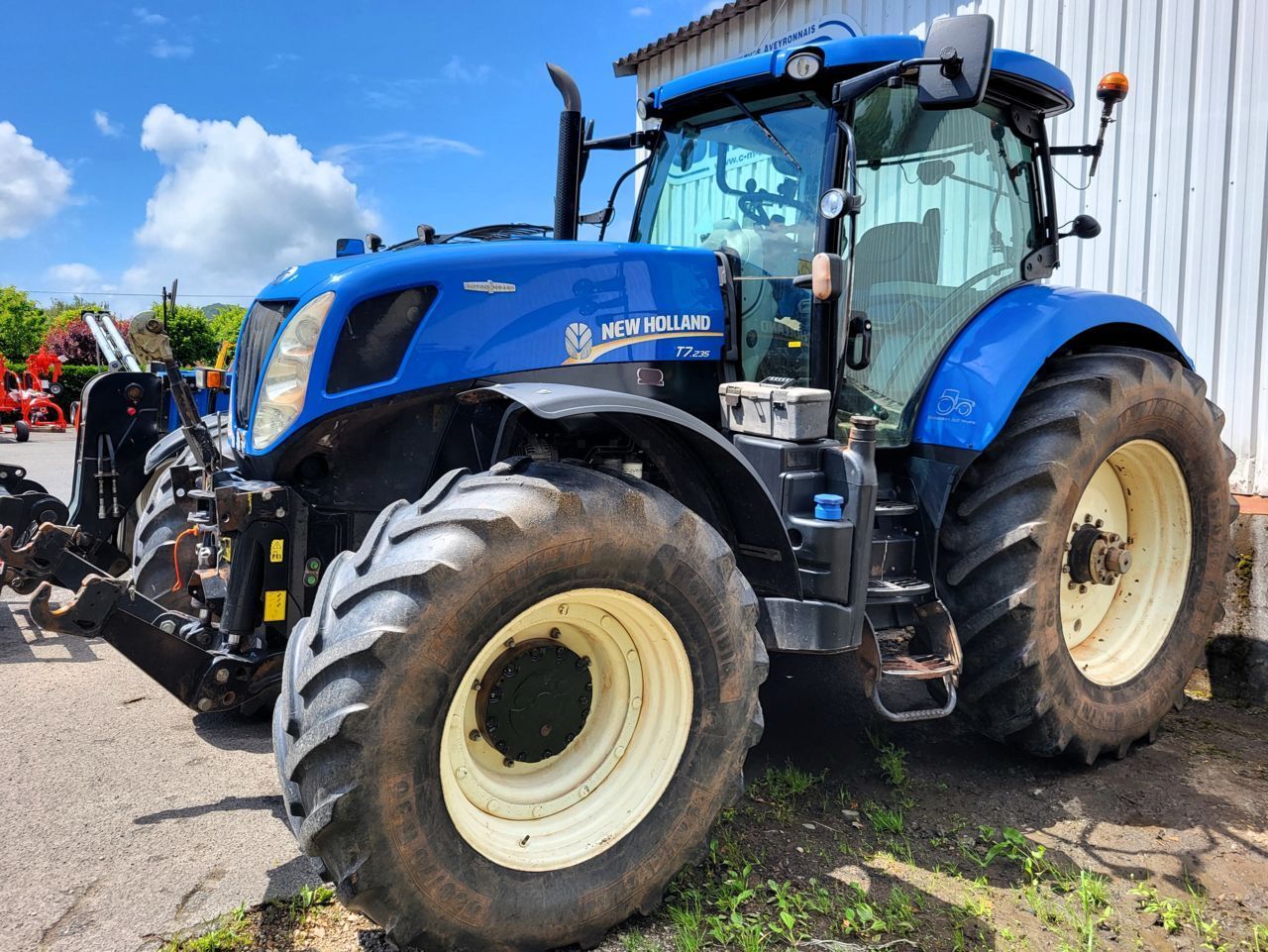 E-FARM: New Holland T7.235 - Tracteur - id 9XRL5RK - 54 000 € - Année: 2014 - Lecture du nombre d'heure: 6 020,Puissance du moteur (chevaux): 203,France
