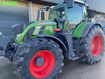 E-FARM: Fendt 724 Vario - Tractor - id HYLBEUN - €155,000 - Year of construction: 2016 - Engine hours: 3,800,Engine power (HP): 240,Netherlands