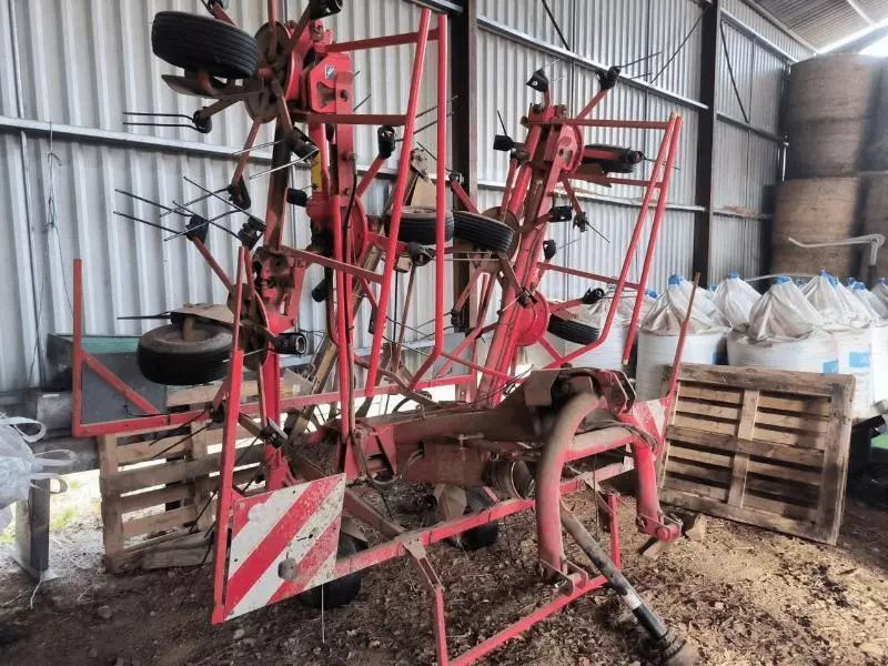 Kuhn GF 8501 MH Tedder €6,500