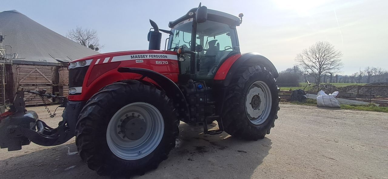 E-FARM: Massey Ferguson 8670 - Tractor - id HDPTQXR - 64.000 € - Año: 2013 - Horas: 6500,Potencia del motor: 320,Francia