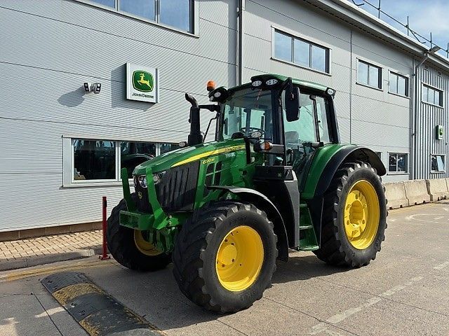 John Deere 6120 M Tractor €69,368