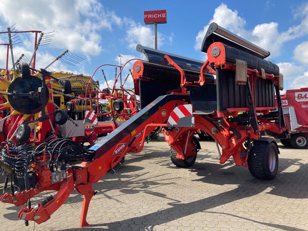 Kuhn merge maxx 950 Tedder €44,900
