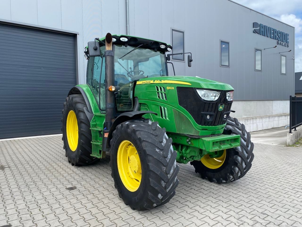 John Deere 6140 R Traktor 34 500 €