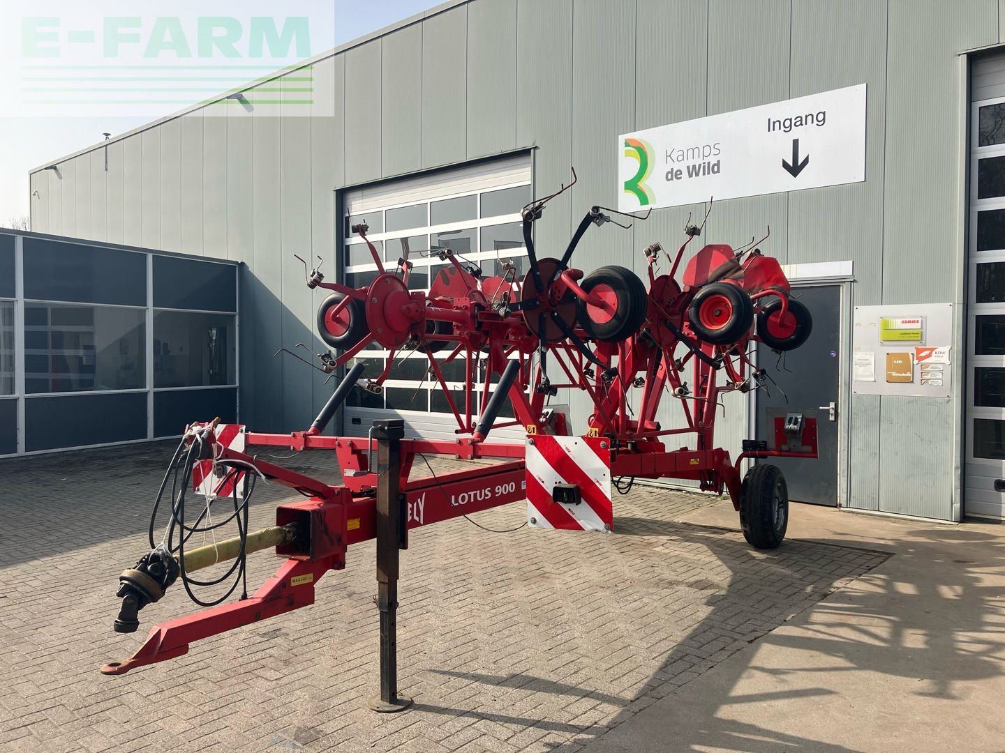 Lely Lotus 900 Tedder €8,000