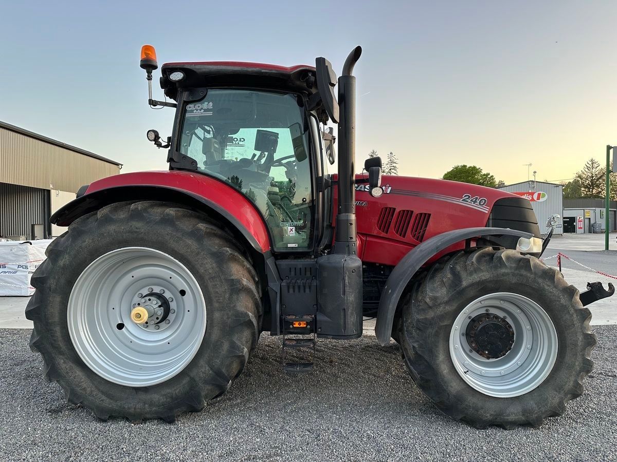 Case IH Puma 240 CVX Traktor 110.000 €