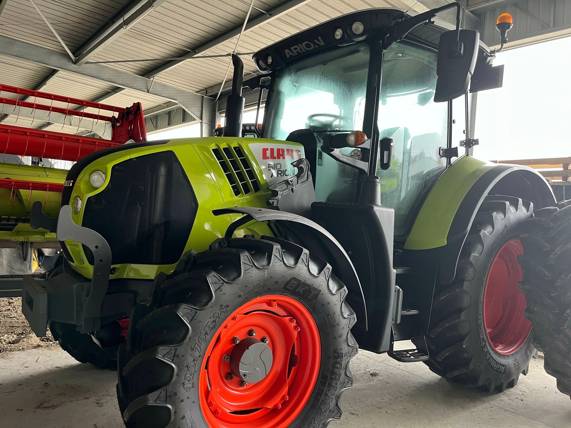 Claas Arion 510 Tractor €69,500