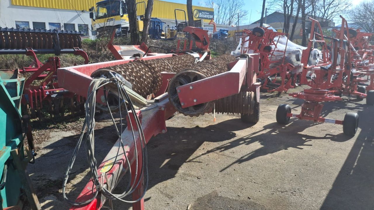 E-FARM: HE-VA tip roller 950 - Walze - id ILIWPMB - 14.000 € - Baujahr: 2019 - Frankreich