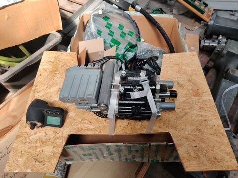E-FARM: Alö elektrischer joytick - Anbaugerät - id SXNHUNA - 2.000 € - Deutschland
