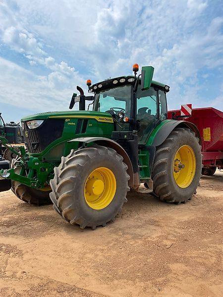 John Deere 6R 215 Tractor €168,500