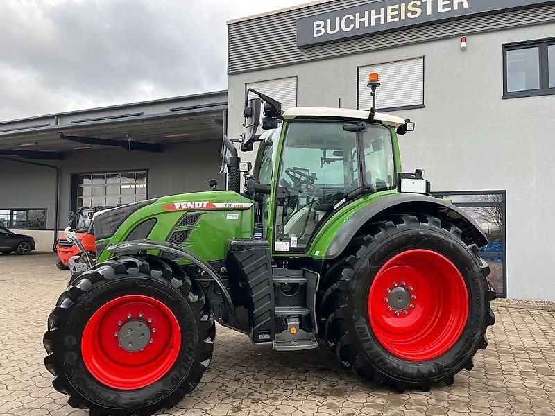 E-FARM: Fendt 720 Vario PowerPlus - Traktor - id HBM8ESC - Baujahr: 2024 - Abgelesene Motorstunden: 111,Motorleistung (PS): 200,Deutschland