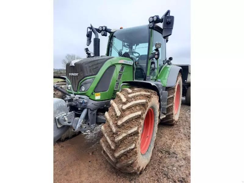 E-FARM: Fendt 514 Vario - Traktor - id RHYSBTL - 95.000 € - Baujahr: 2021 - Abgelesene Motorstunden: 2.300,Motorleistung (PS): 140,Frankreich