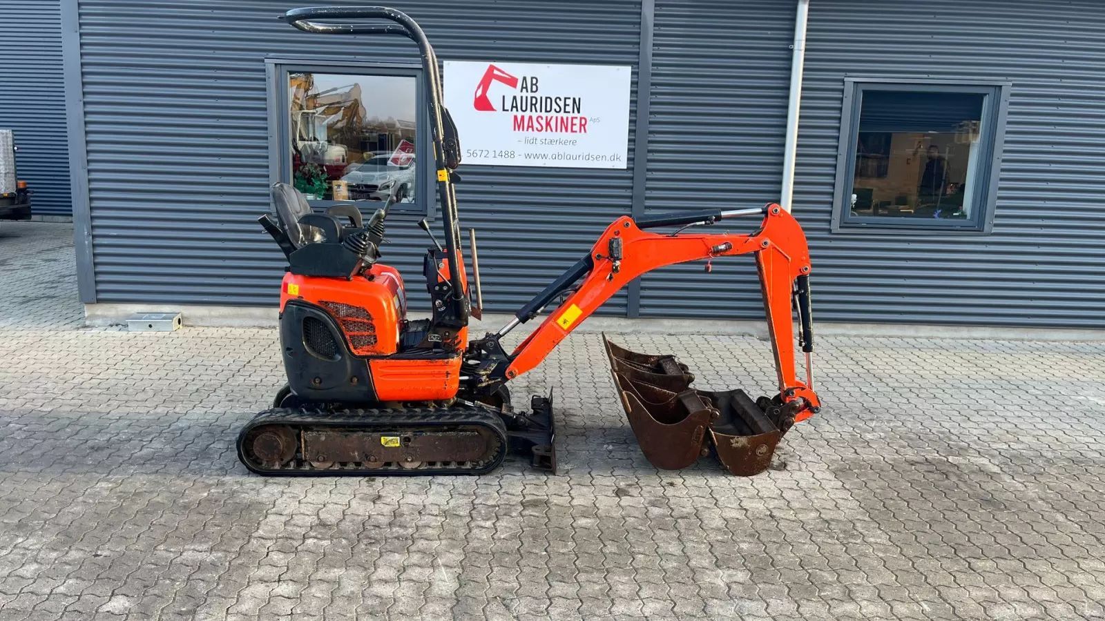 Kubota u10-3 halvautomatisk s30 fæste og 3 skovle. Bagger 13.106 €