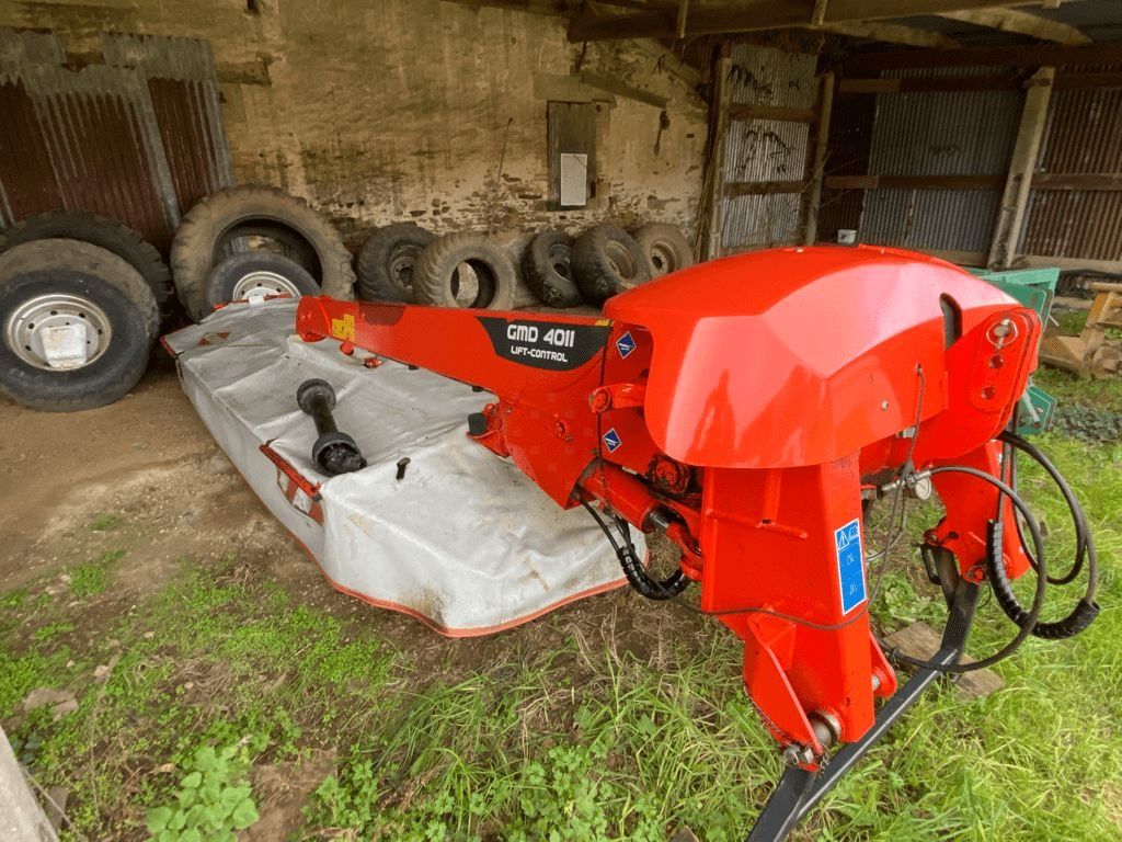 E-FARM: Kuhn GMD 4011 FF - Faucheuse - id 3F8FT39 - 10 000 € - Année: 2017 - France