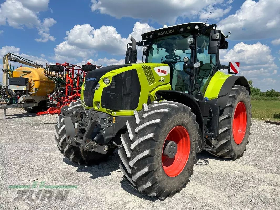 Claas Axion 870 Tractor €145,000