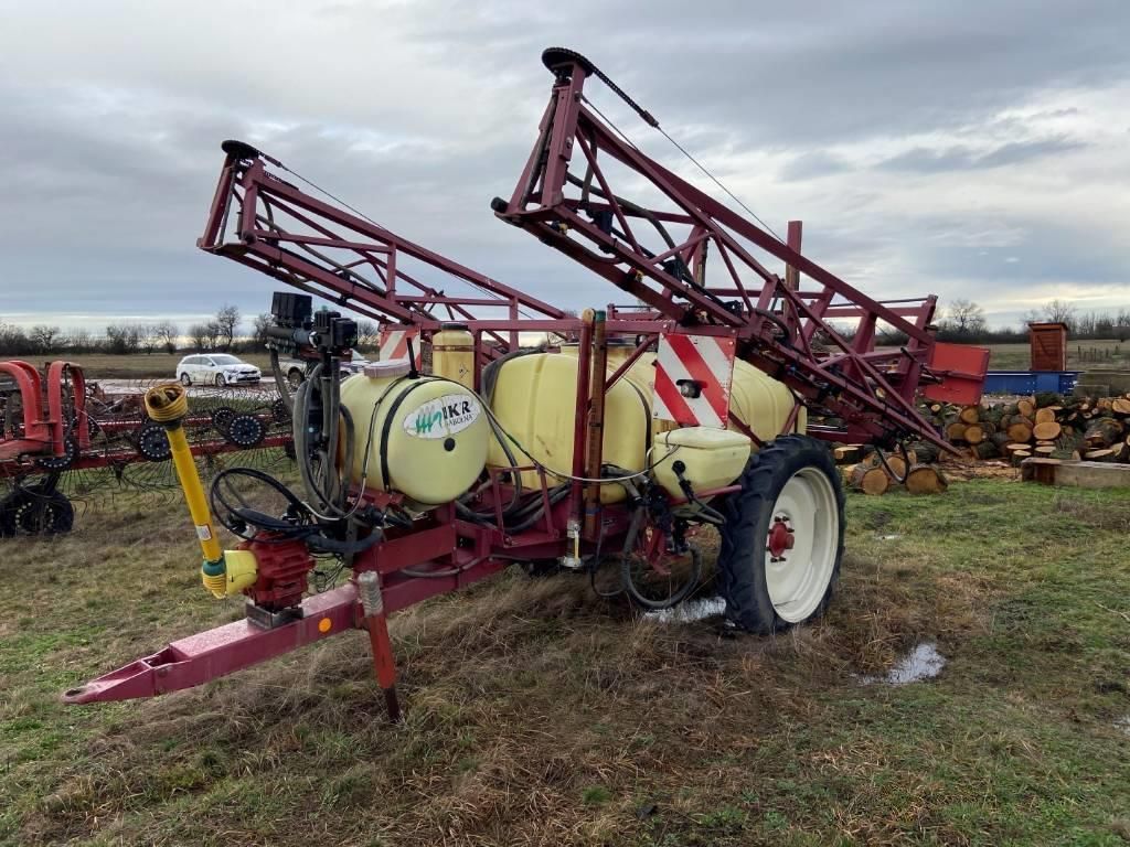 E-FARM: Hardi tr 2000 - Pulvérisateur - id FLEKSCT - 6 208 € - Année: 2006 - Hongrie