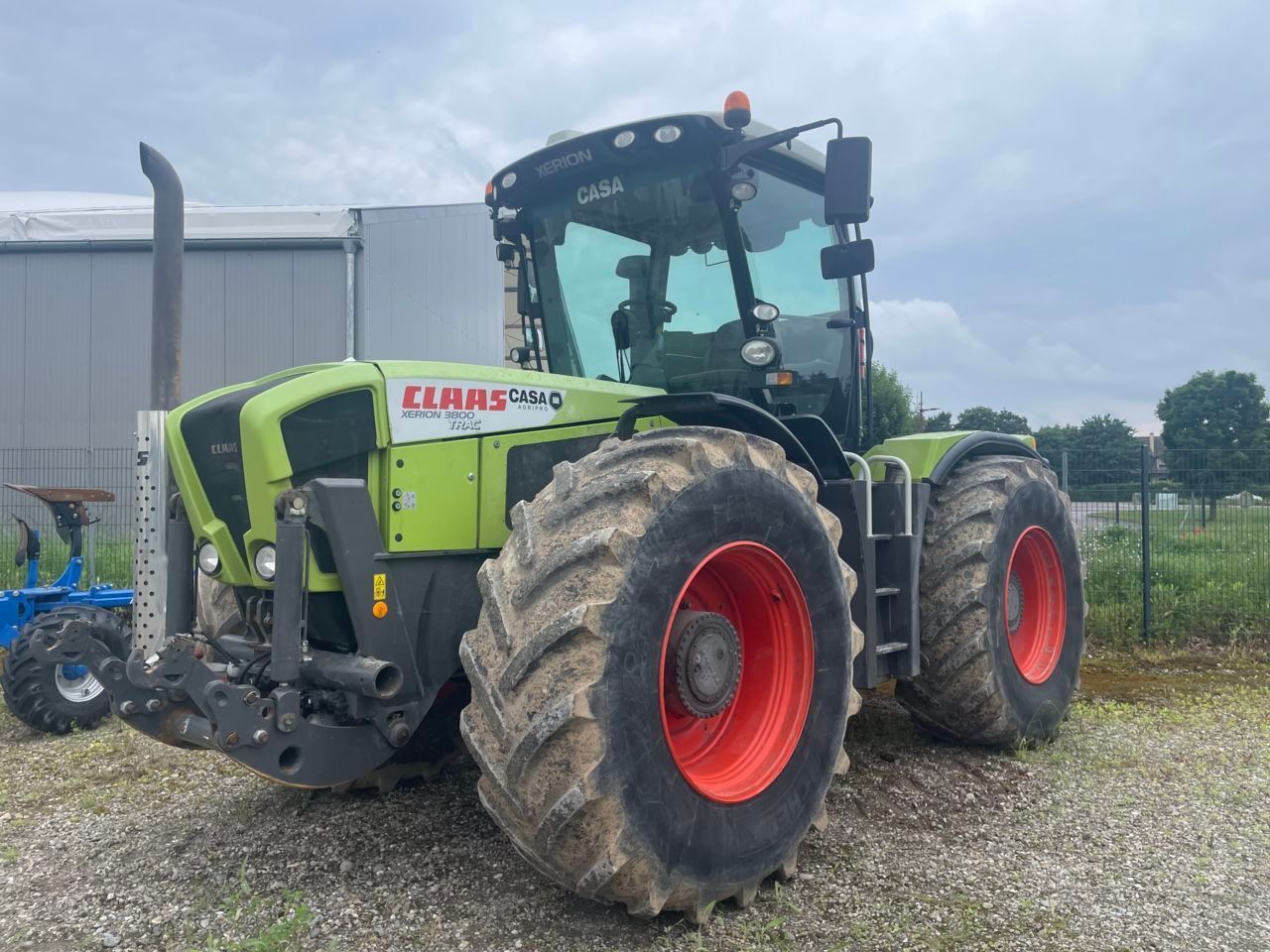 E-FARM: Claas Xerion 3800 TRAC - Tracteur - id QDFYHNR - 76 500 € - Année: 2013 - Lecture du nombre d'heure: 5 580,Puissance du moteur (chevaux): 380,France
