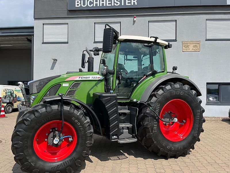 E-FARM: Fendt 722 Vario ProfiPlus - Traktor - id PTVIREH - 129.000 € - Baujahr: 2018 - Abgelesene Motorstunden: 4.716,Motorleistung (PS): 220,Deutschland