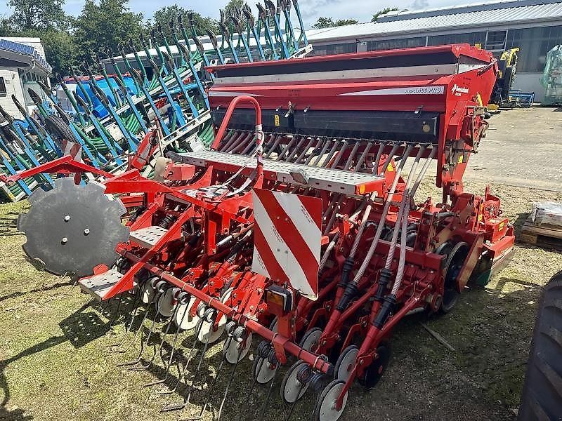 E-FARM: Kverneland mc-drill pro - Drill - id QUCUX1S - €19,500 - Year of construction: 2014 - Germany