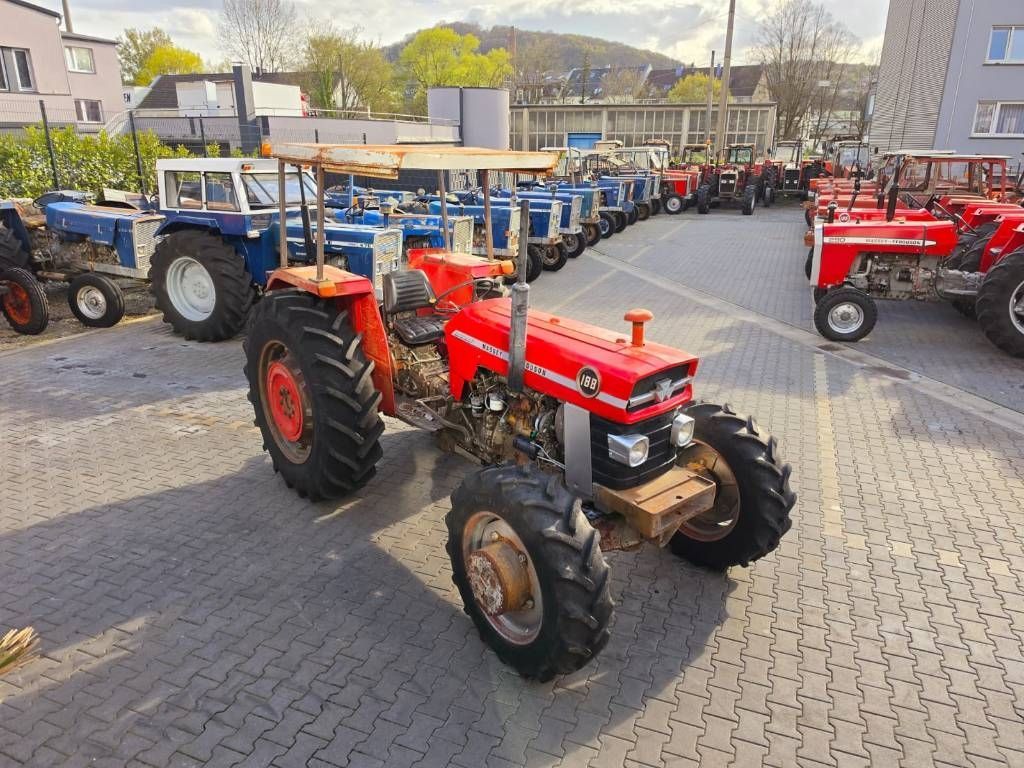 Massey Ferguson 188 Traktor