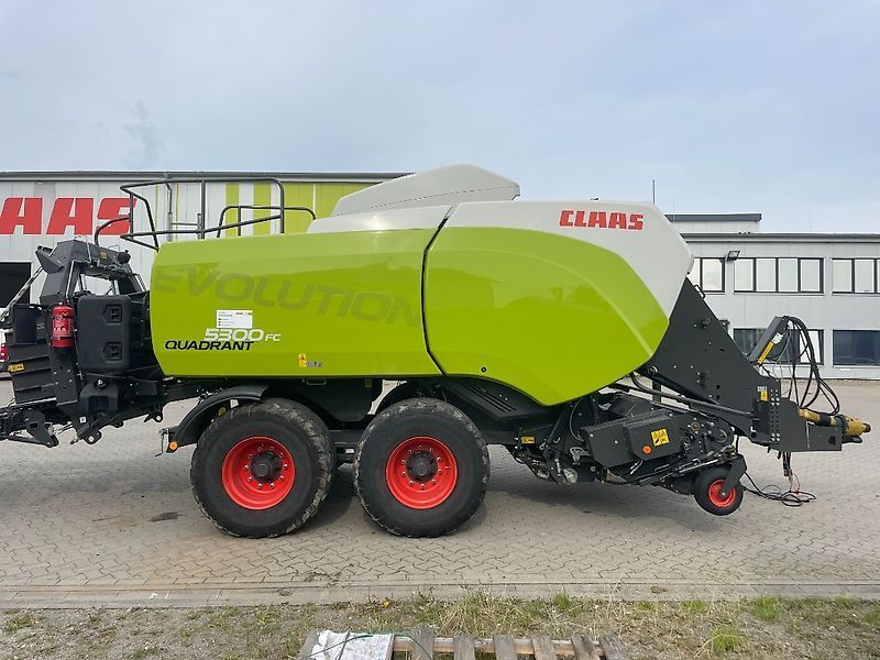 Claas Quadrant 5300 FC Baler €159,500