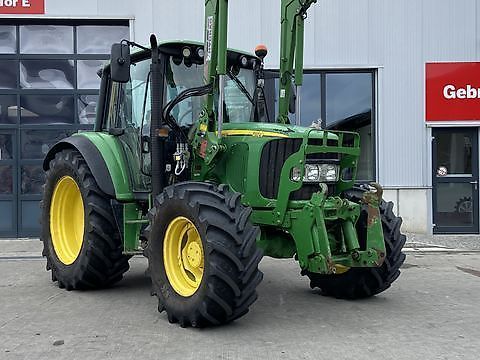 E-FARM: John Deere 6320 + fl - Traktor - id NXVTAQD - 34.425 € - Baujahr: 2003 - Abgelesene Motorstunden: 9.500,Österreich