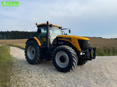 E-FARM: JCB Fastrac 7270 - Tractor - id GZKQQ8Q - €68,000 - Year of construction: 2010 - Engine hours: 5,400,Engine power (HP): 269,Germany