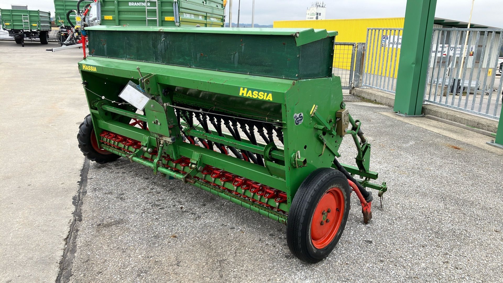 E-FARM: HASSIA DKL 3.00/25 - Drillmaschine - id PI9KHK3 - 1.726 € - Baujahr: 2000 - Abgelesene Motorstunden: 1,Österreich