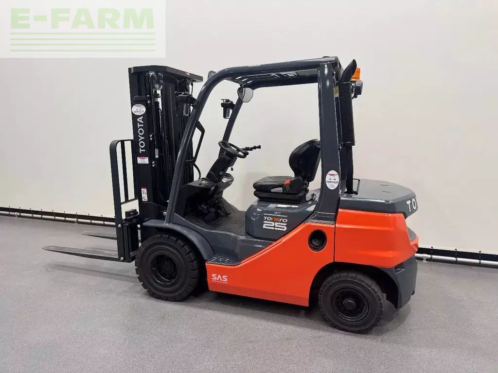 TOYOTA demo 52-8 fdf 25 demo Gabelstapler 29.500 €