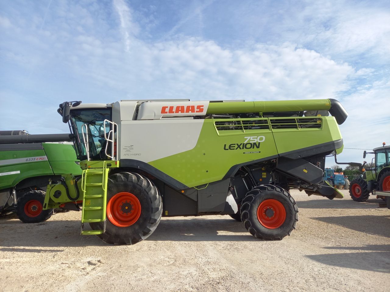 E-FARM: Claas Lexion 750 - Kombájn - id ZMGGI6C - Gyártási év: 2019 - Üzemóra (motor): 2788,Franciaország