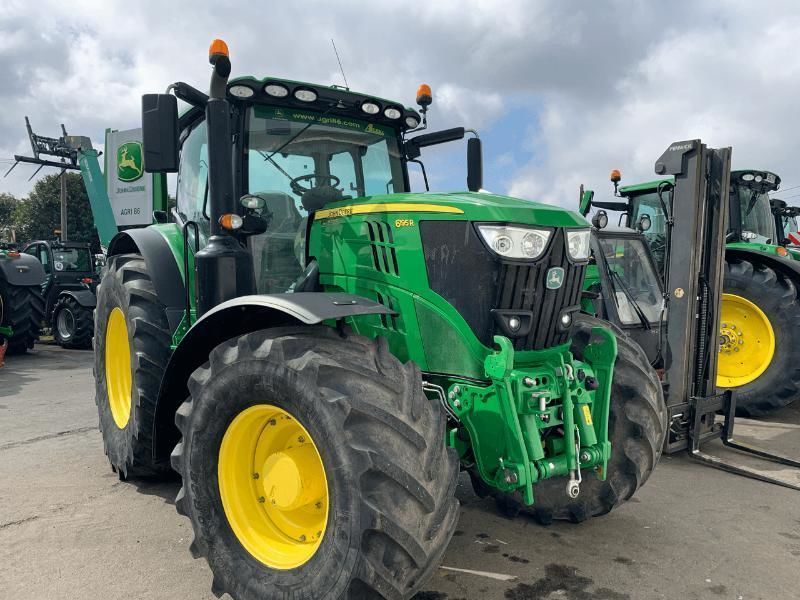 E-FARM: John Deere 6195 R - Tractor - id 6E7XE97 - €115,000 - Year of construction: 2019 - Engine hours: 3,600,Engine power (HP): 195,France