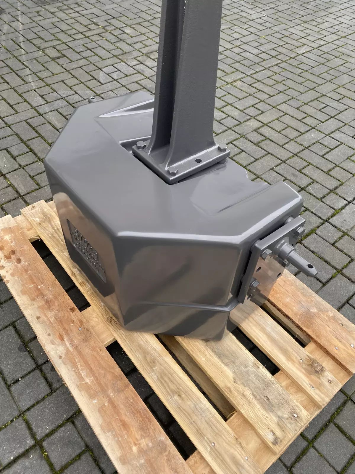 E-FARM: Fendt fendt 870 kg stahlgussgewicht sofort verfügbar - Parts - id IQEIAT4 - Year of construction: 2023 - Germany