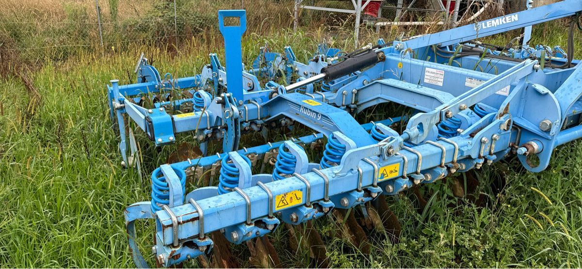 E-FARM: Lemken rubin 9 - Kultivátor - id SRTMTB5 - 18 700 EUR - Gyártási év: 2012 - Franciaország