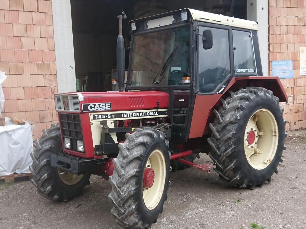 Case IH Tractor €20,700
