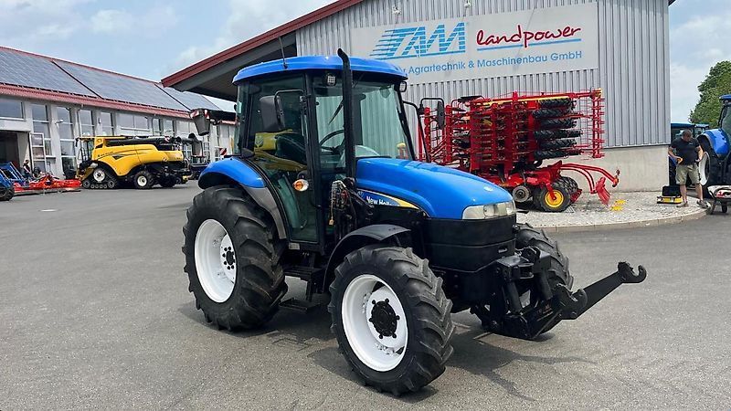 New Holland TD 5010 Traktor 24 370 €
