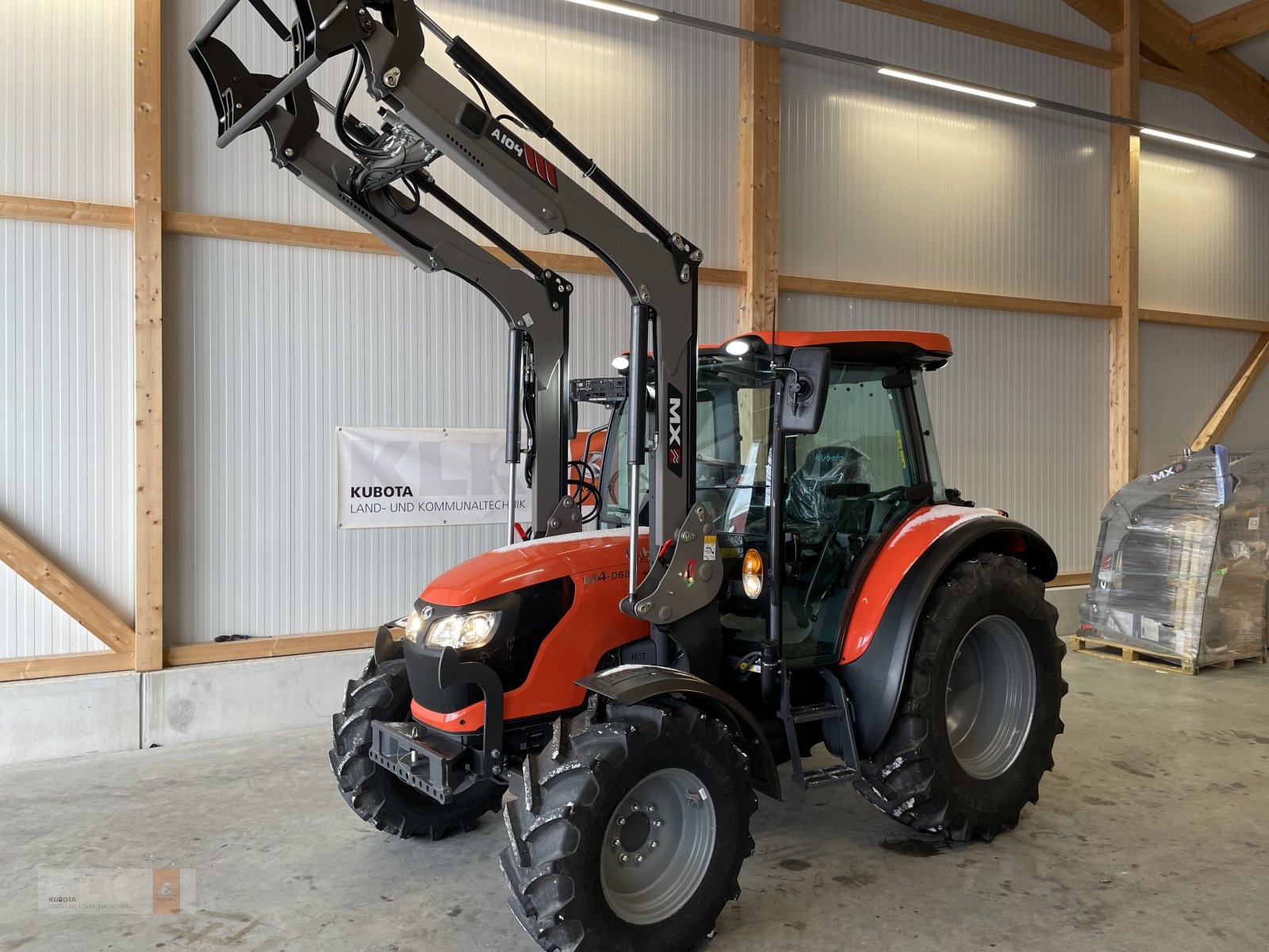 Kubota M4063 tractor 45 210 €