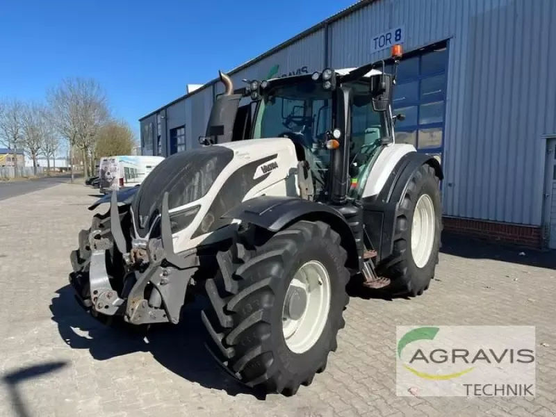 E-FARM: Valtra T214 Direct - Traktor - id BEHPRGM - 74.900 € - Produktionsår: 2016 - Motortimer: 5.774,Motoreffekt (HP): 215,Tyskland